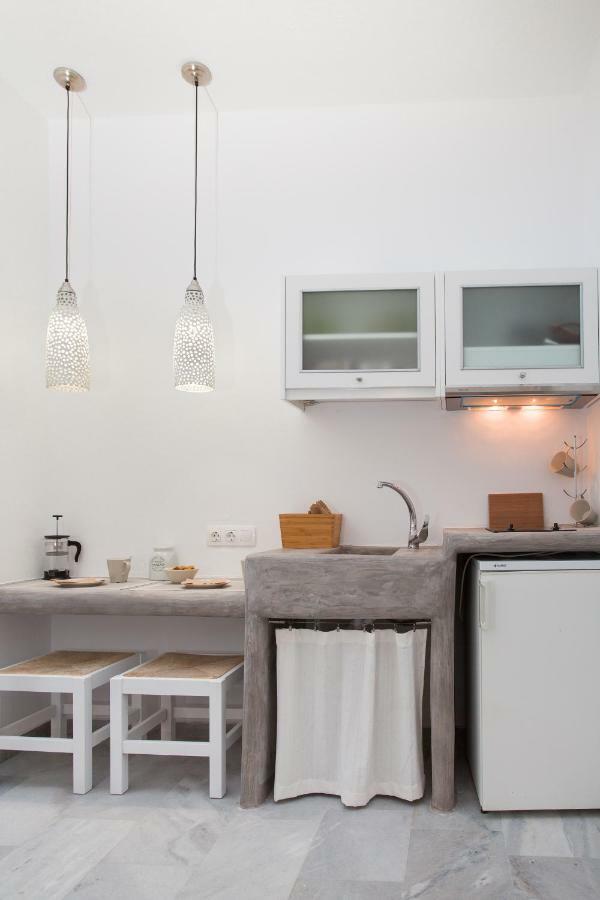 Aspries Suites Piso Livadi Esterno foto